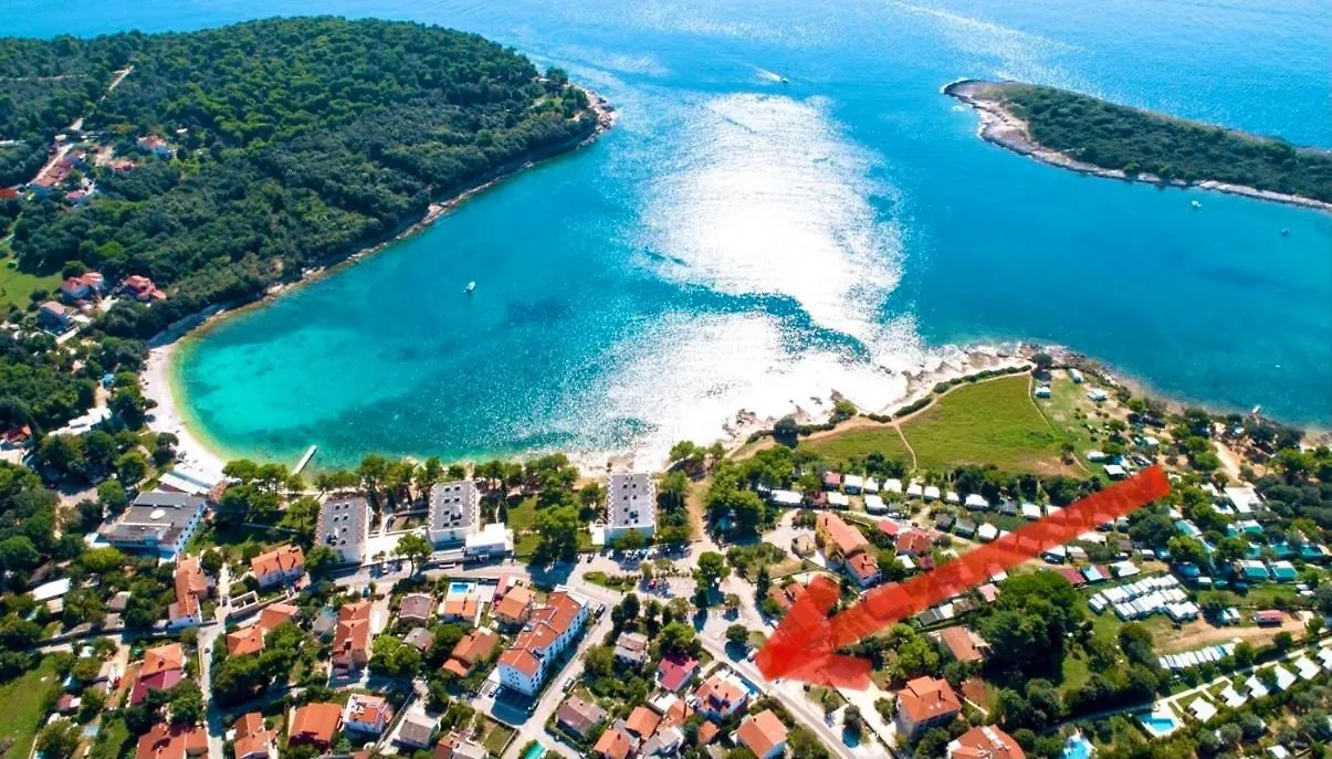 Niko - Big Apartment With Stunning Sea View And Pool Banjole