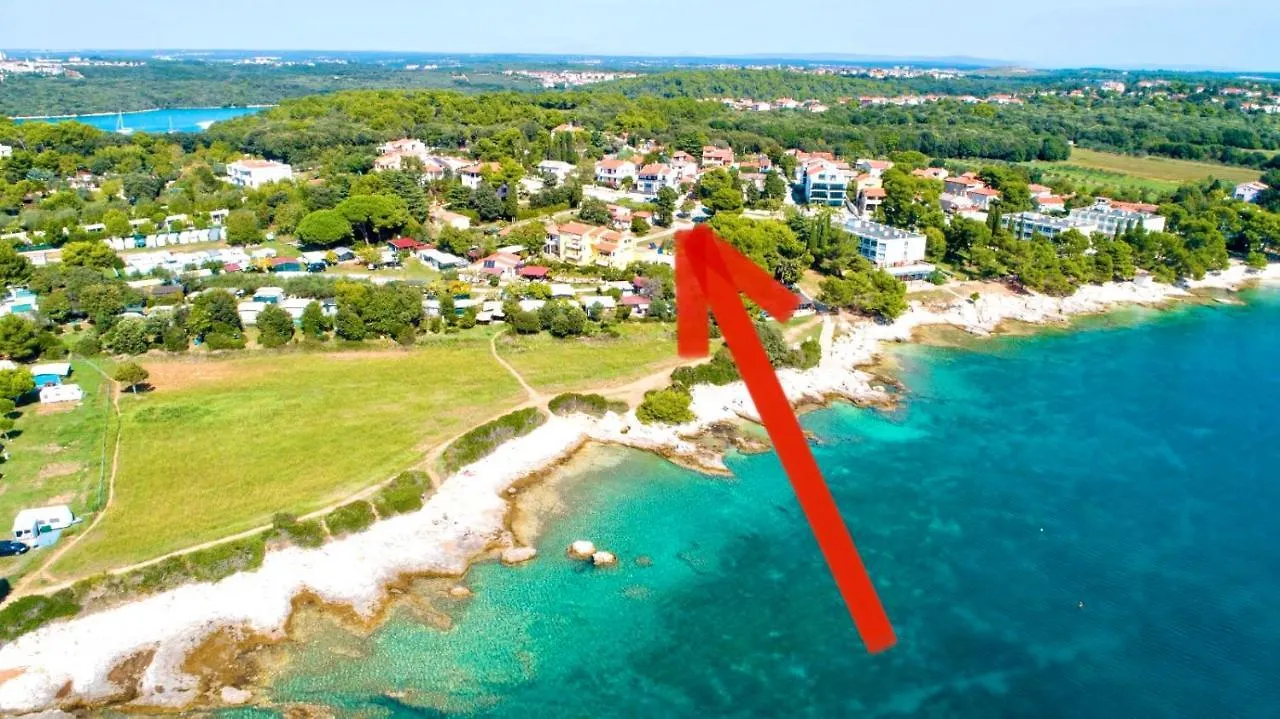 Niko - Big Apartment With Stunning Sea View And Pool Banjole Croatia
