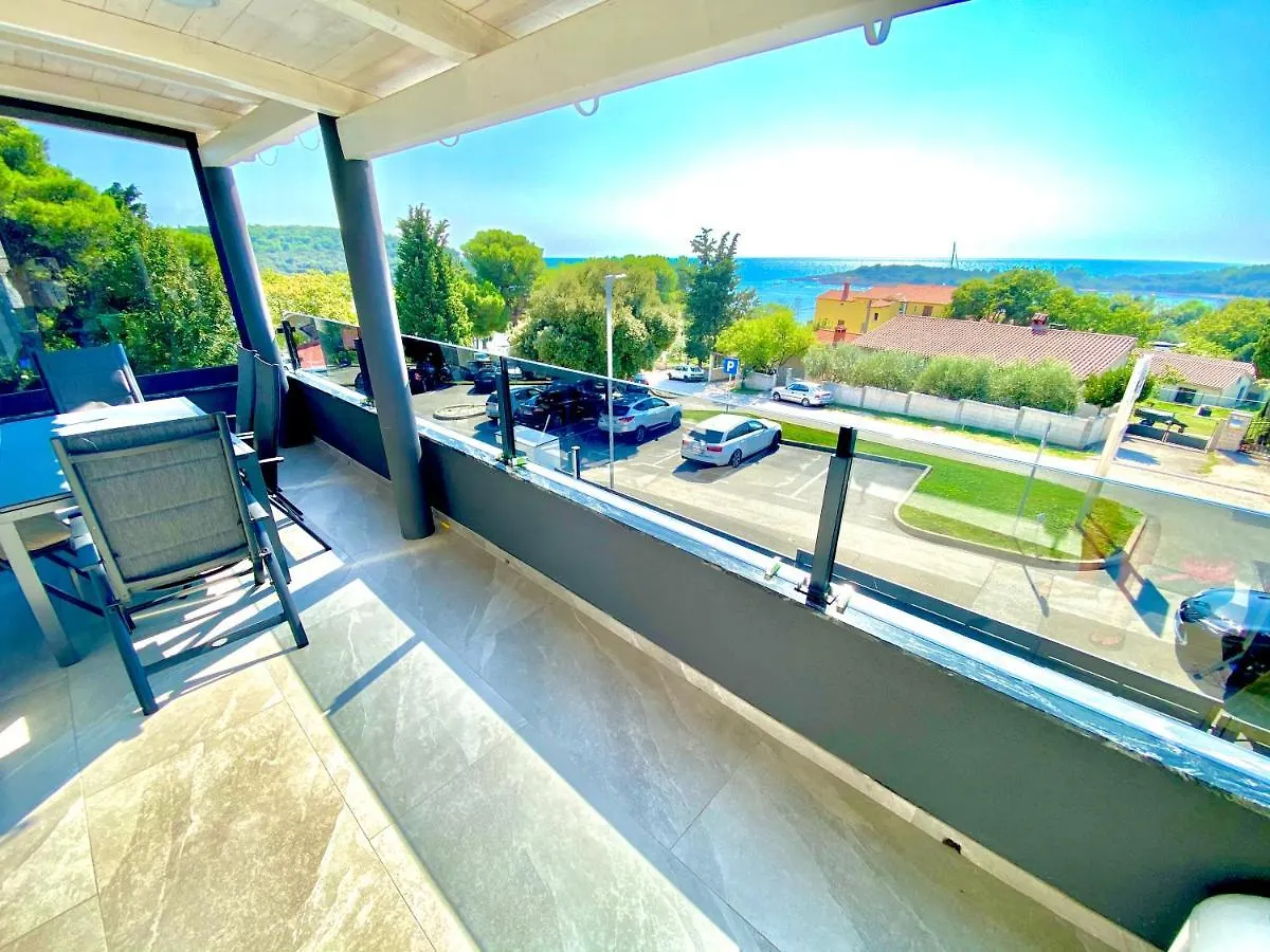 Niko - Big Apartment With Stunning Sea View And Pool Banjole 0*,  Croatia